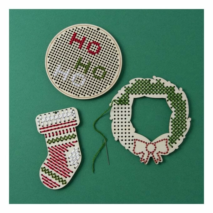 Buy 𧨠Hobbycraft Hanging Stocking Thread Base Wooden Decoration 11cm β 2 Buy 𧨠Hobbycraft Hanging Stocking Thread Base Wooden Decoration 11cm β - Image 2